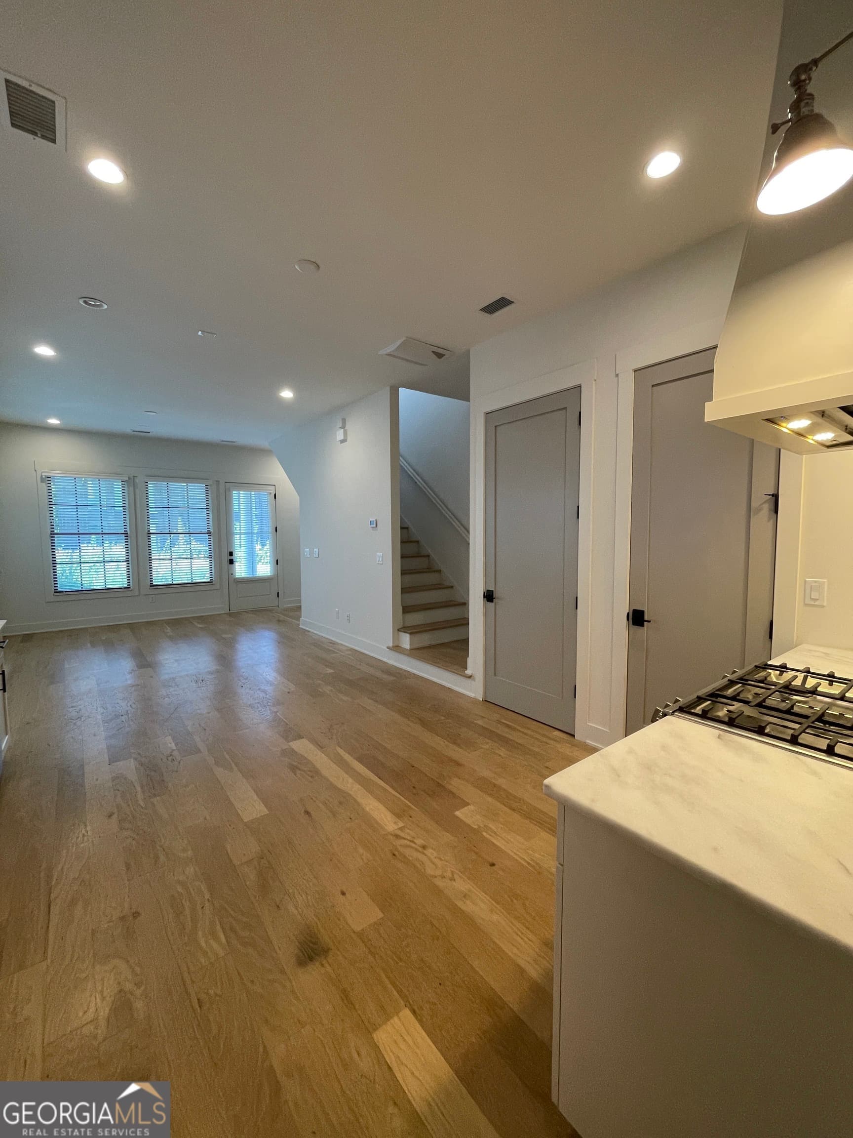 2 bedroom, 2 bathroom, 1,458 sq ft single family residence for sale at 165 Kelmscott Lane, Fayetteville, GA 30214 — photo 4