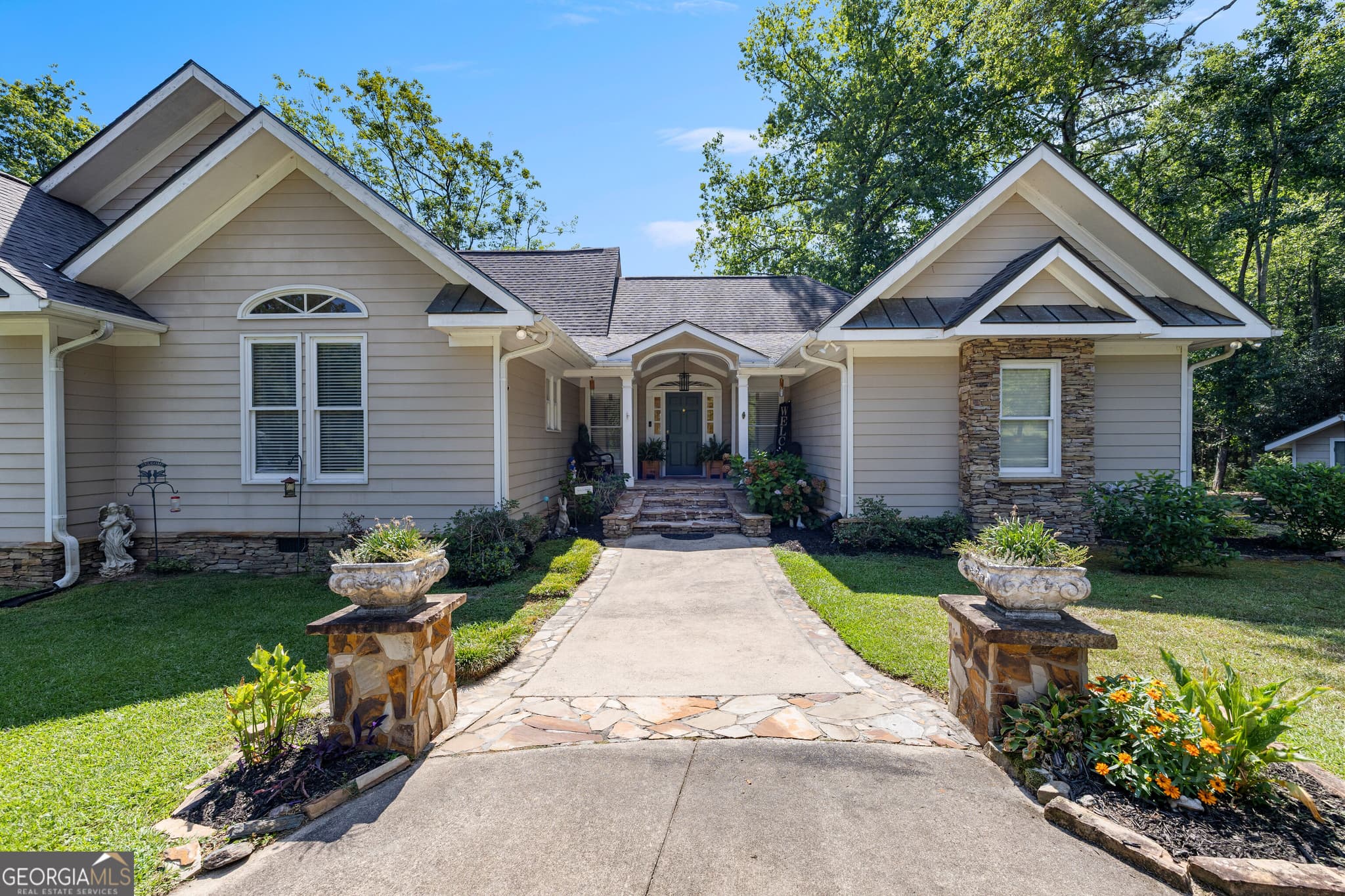5 bedroom, 3.5 bathroom, 4,807 sq ft single family residence for sale at 4973 Greenville Road, Lagrange, GA 30241 — photo 4