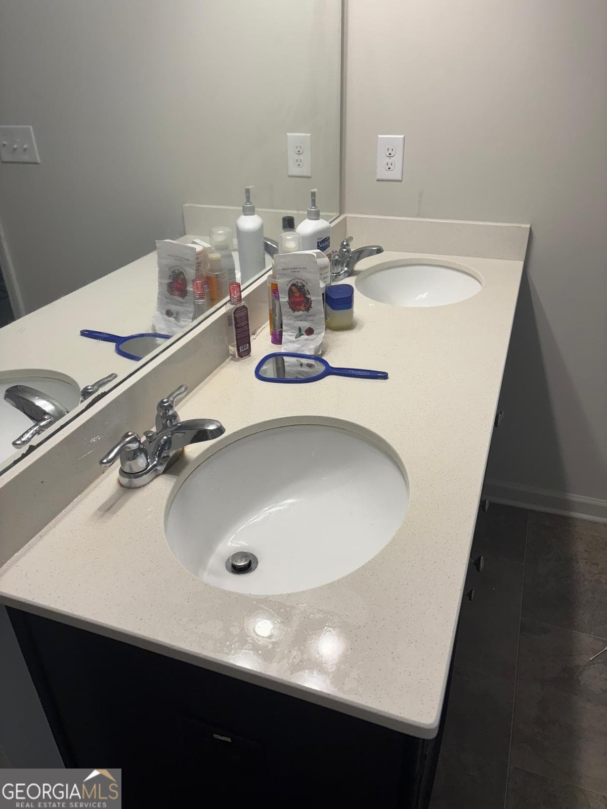 3 bedroom, 2.5 bathroom, 1,467 sq ft townhouse for sale at 4915 Lower Elm Street, Atlanta, GA 30349 — photo 9