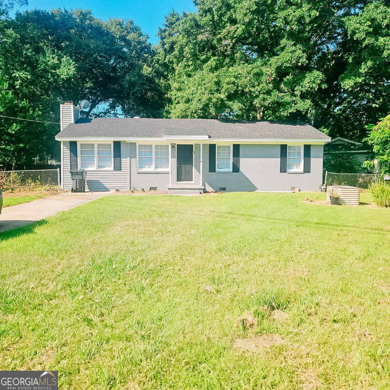 3 bedroom, 1 bathroom, 1,205 sq ft single family residence for rent at 203 Briardale Avenue, Warner Robins, GA 31093 for $1,333 a month — photo 1 of 13