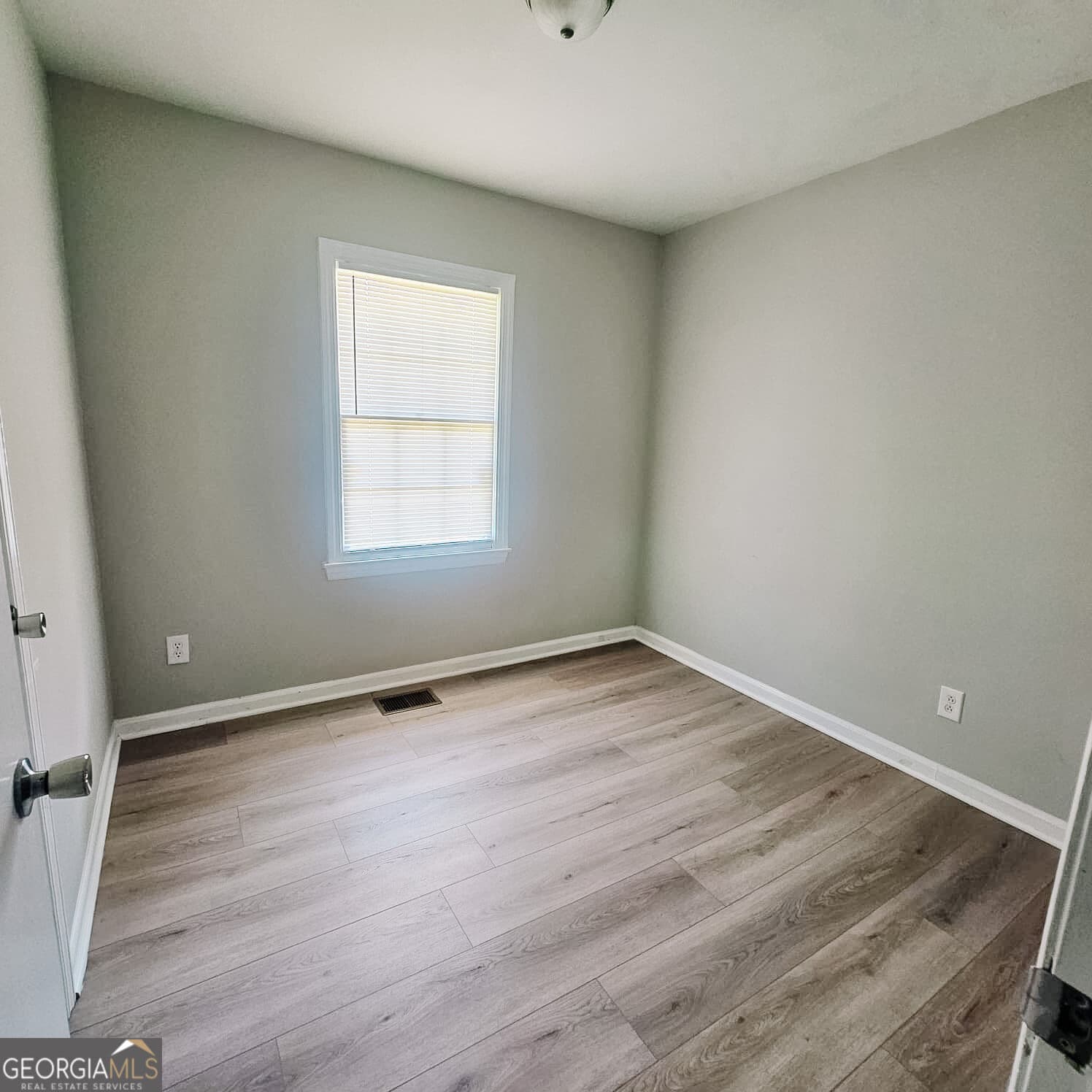 3 bedroom, 1 bathroom, 1,205 sq ft single family residence for rent at 203 Briardale Avenue, Warner Robins, GA 31093 for $1,333 a month — photo 5