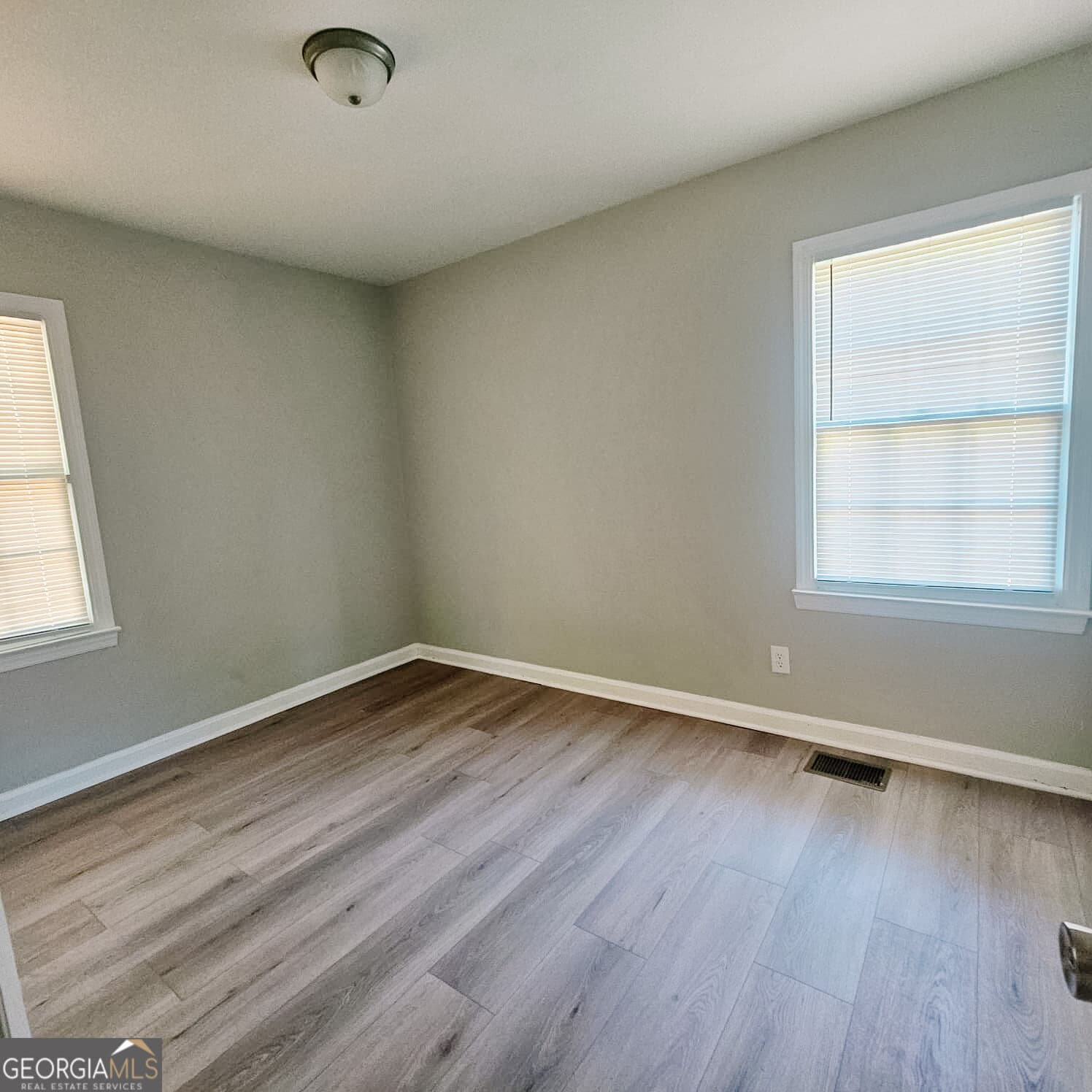 3 bedroom, 1 bathroom, 1,205 sq ft single family residence for rent at 203 Briardale Avenue, Warner Robins, GA 31093 for $1,333 a month — photo 9
