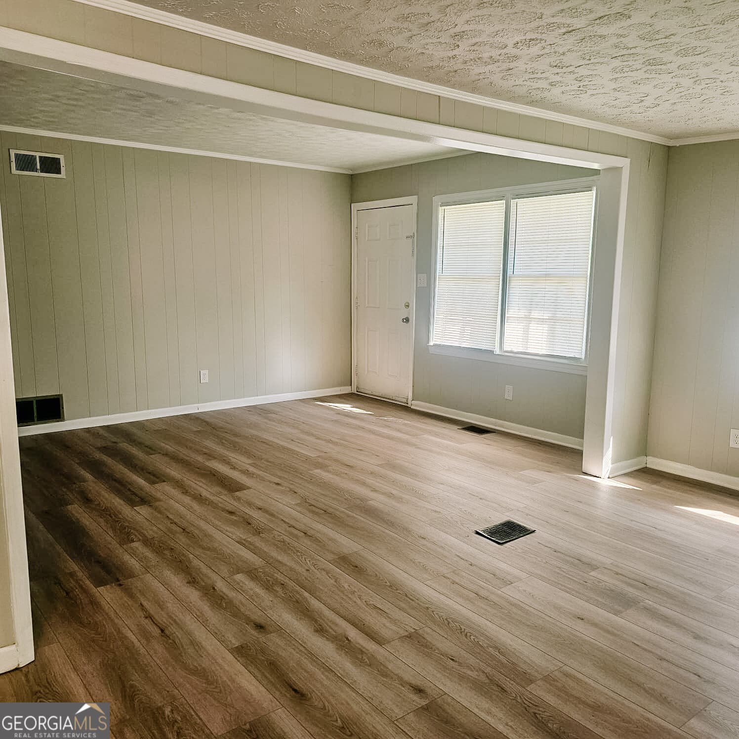 3 bedroom, 1 bathroom, 1,205 sq ft single family residence for rent at 203 Briardale Avenue, Warner Robins, GA 31093 for $1,333 a month — photo 4