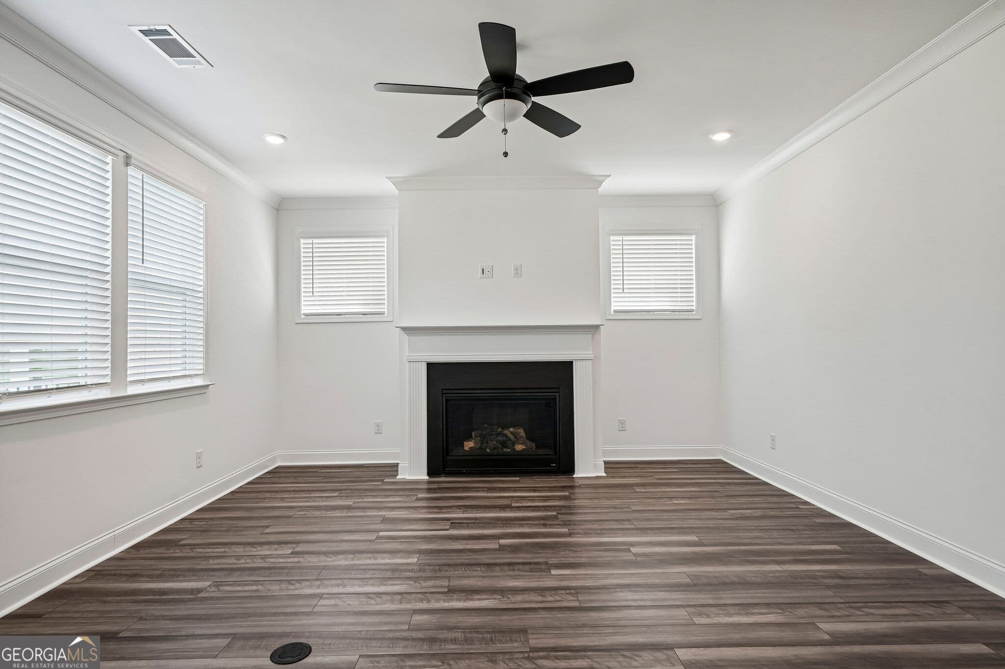 4 bedroom, 3.5 bathroom, 2,498 sq ft single family residence for sale at 1673 Caldwell Bend Lane, Dacula, GA 30019 — photo 3