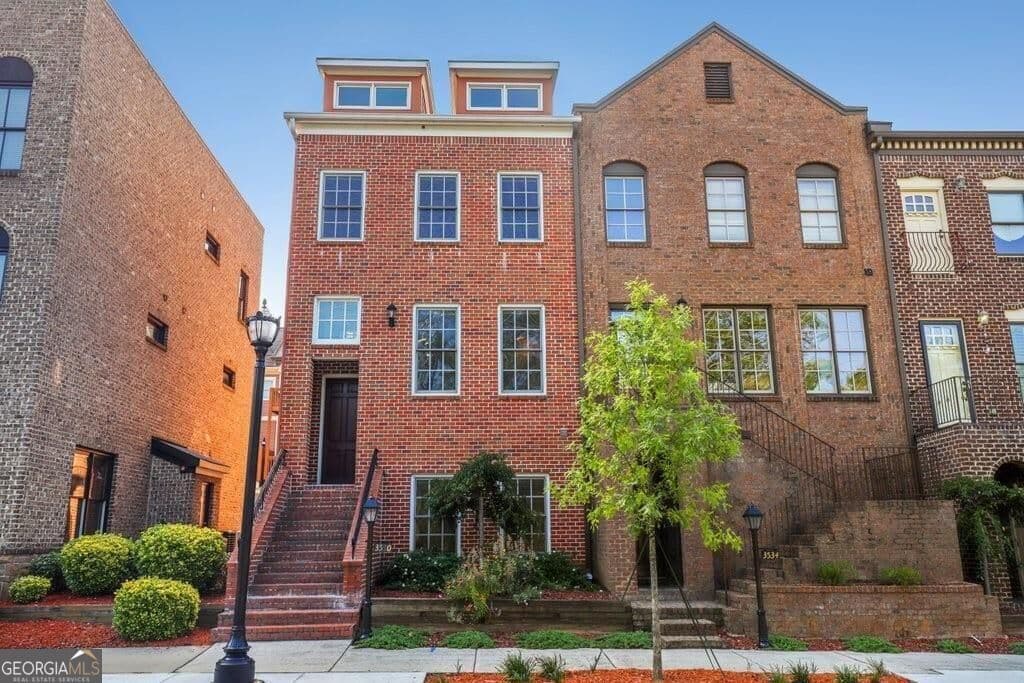 4 bedroom, 3.5 bathroom, 2,142 sq ft townhouse for sale at 3530 Atlanta Avenue, Hapeville, GA 30354 — photo 1 of 21