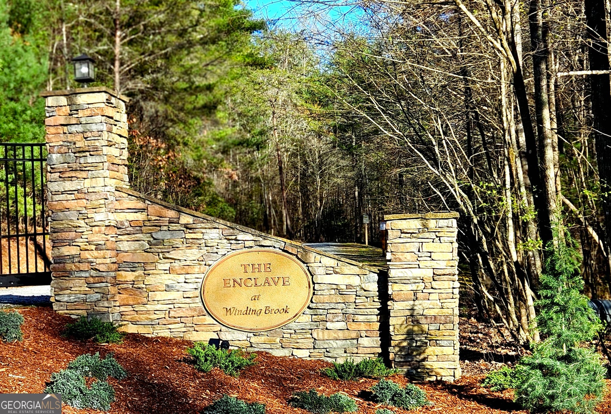 2 bedroom, 2 bathroom, 872 sq ft cabin,single family residence for sale at 211 Winding Brook Trail, Morganton, GA 30560 — photo 2