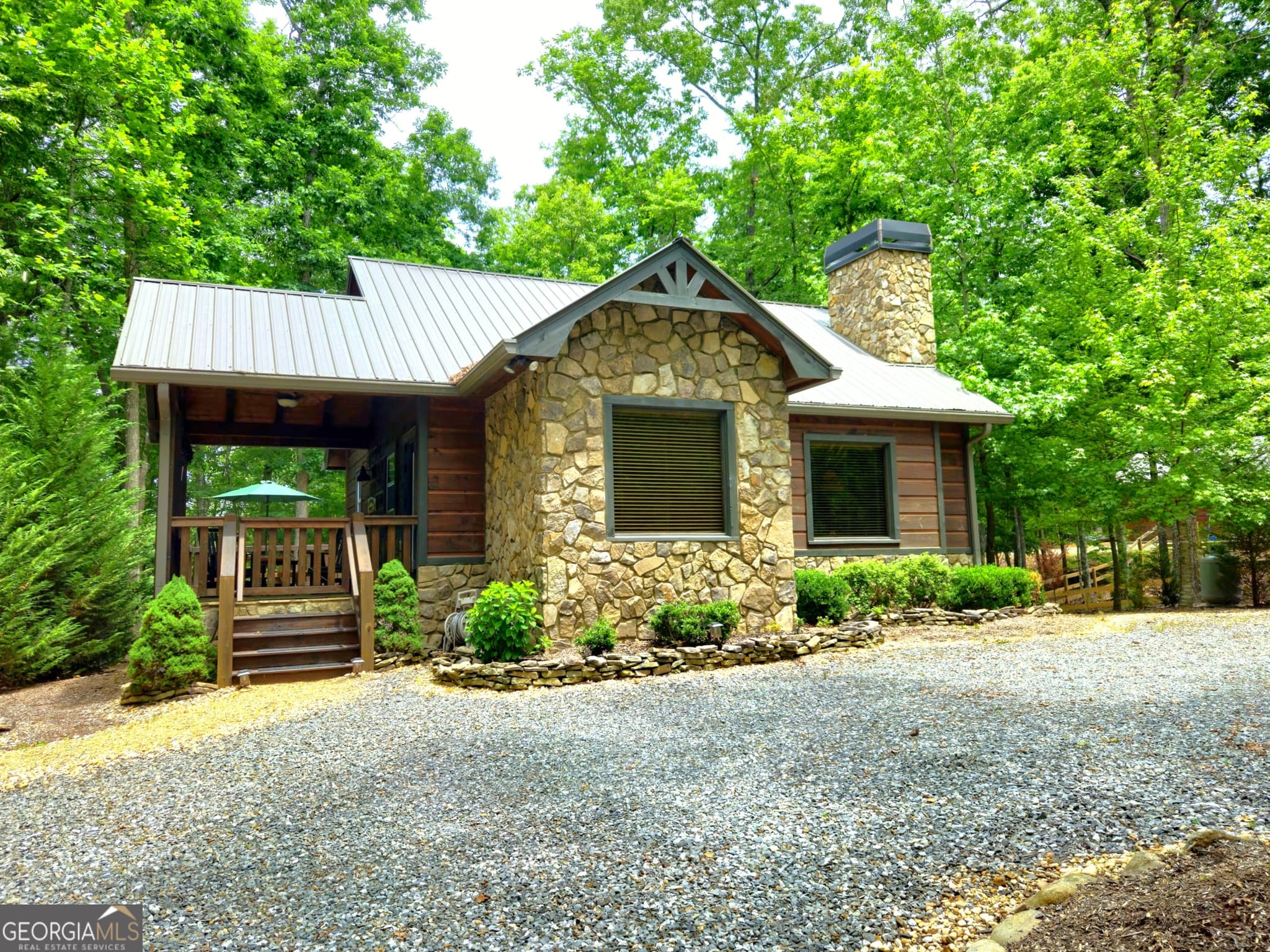 2 bedroom, 2 bathroom, 872 sq ft cabin,single family residence for sale at 211 Winding Brook Trail, Morganton, GA 30560 — photo 1 of 125