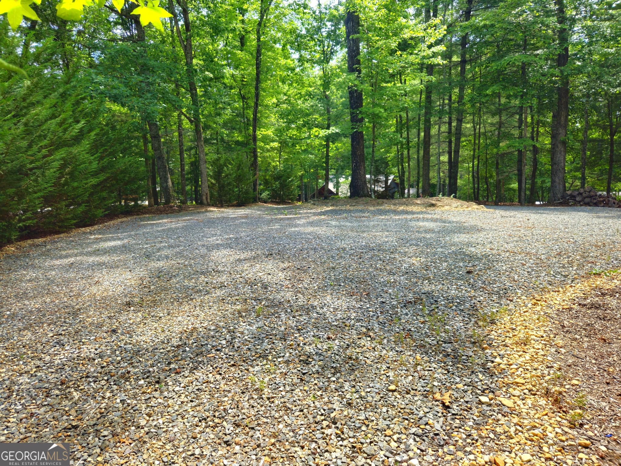 2 bedroom, 2 bathroom, 872 sq ft cabin,single family residence for sale at 211 Winding Brook Trail, Morganton, GA 30560 — photo 10