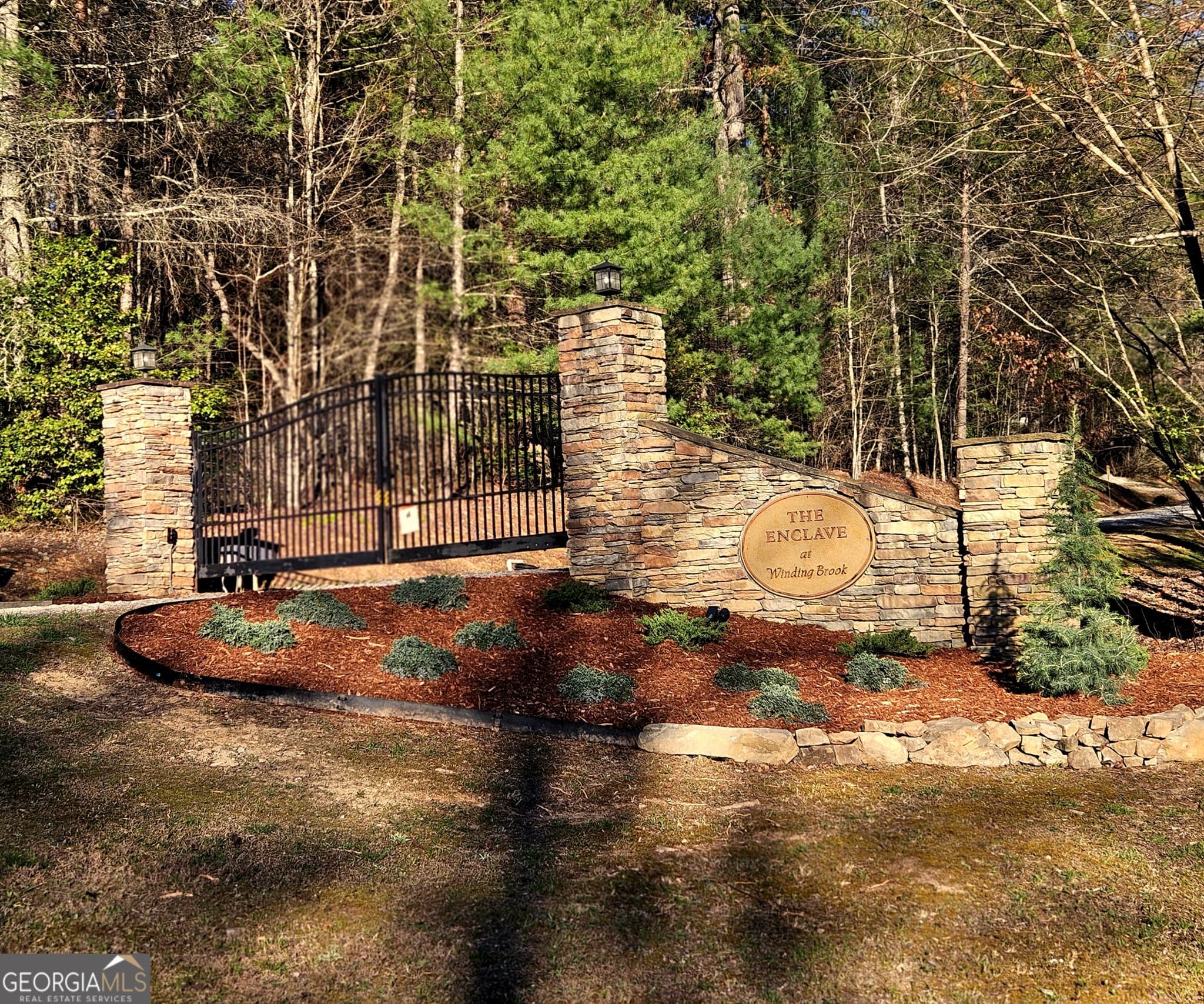 2 bedroom, 2 bathroom, 872 sq ft cabin,single family residence for sale at 211 Winding Brook Trail, Morganton, GA 30560 — photo 4