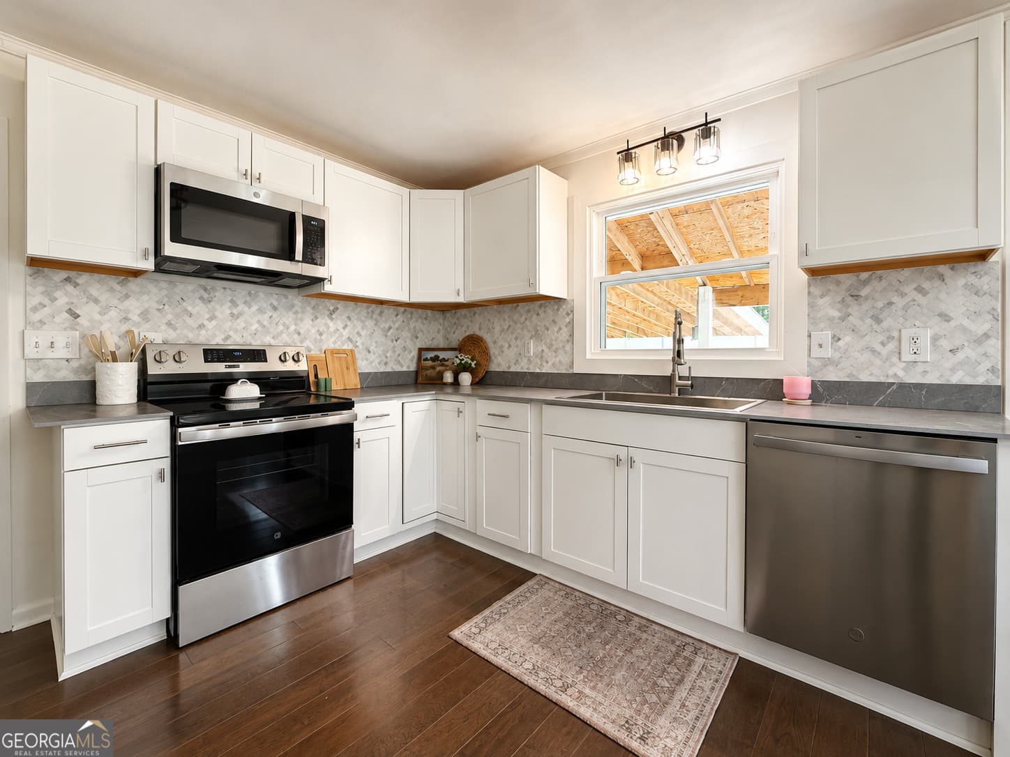 3 bedroom, 2 bathroom, 1,804 sq ft single family residence for sale at 504 Abney Street, Lafayette, GA 30728 — photo 8