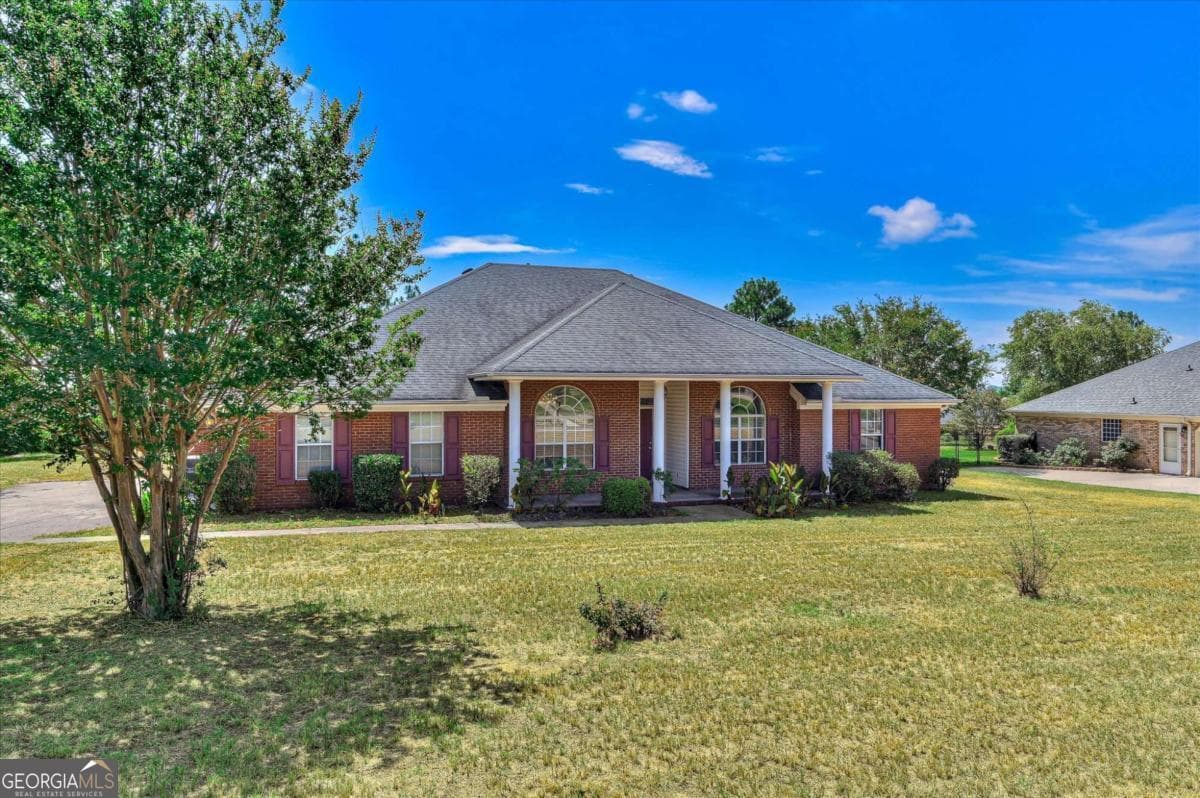 4 bedroom, 2.5 bathroom, 2,206 sq ft single family residence for sale at 2720 Spirit Creek Road, Hephzibah, GA 30815 — photo 3