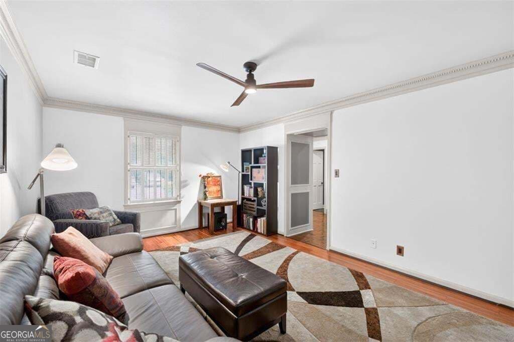 3 bedroom, 2.5 bathroom, 1,944 sq ft townhouse for sale at 1631 Executive Park Lane, Atlanta, GA 30329 — photo 9