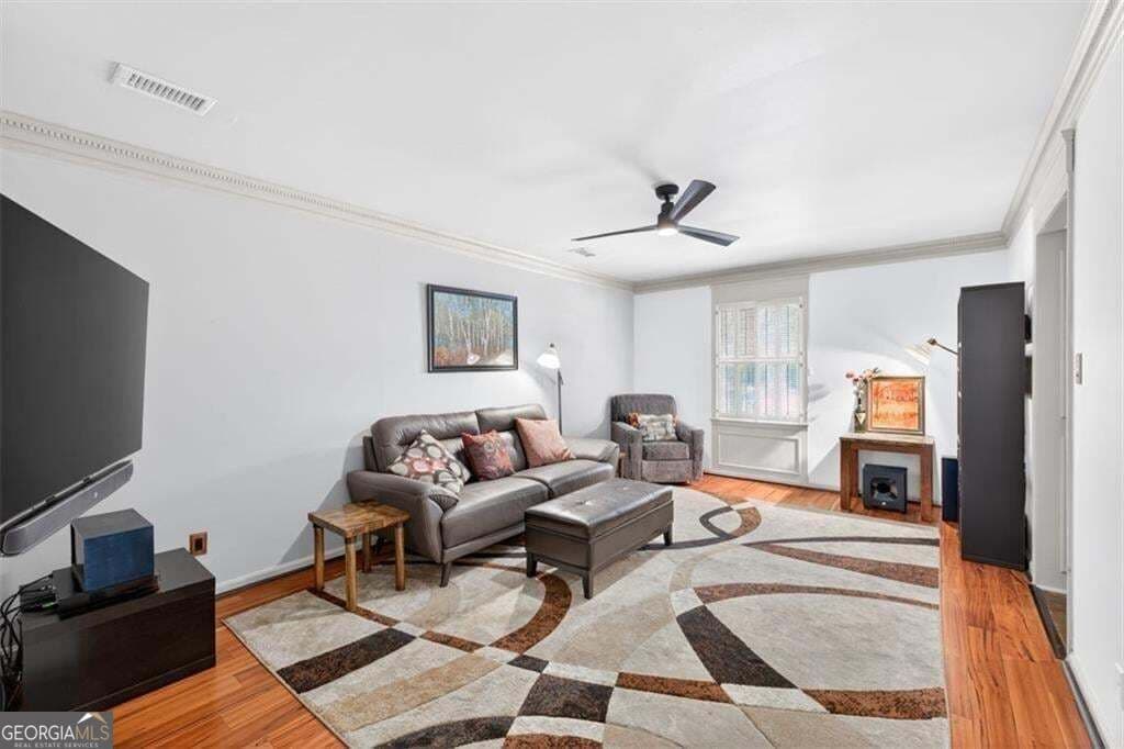 3 bedroom, 2.5 bathroom, 1,944 sq ft townhouse for sale at 1631 Executive Park Lane, Atlanta, GA 30329 — photo 8
