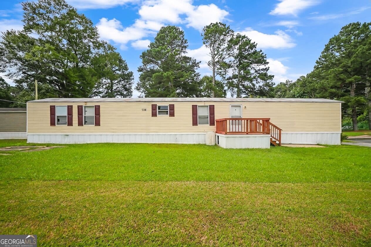 3 bedroom, 2 bathroom, 1,064 sq ft manufactured home,single family residence for rent at 1512 Highway 54 # C-319, Fayetteville, GA 30214 for $1,700 a month