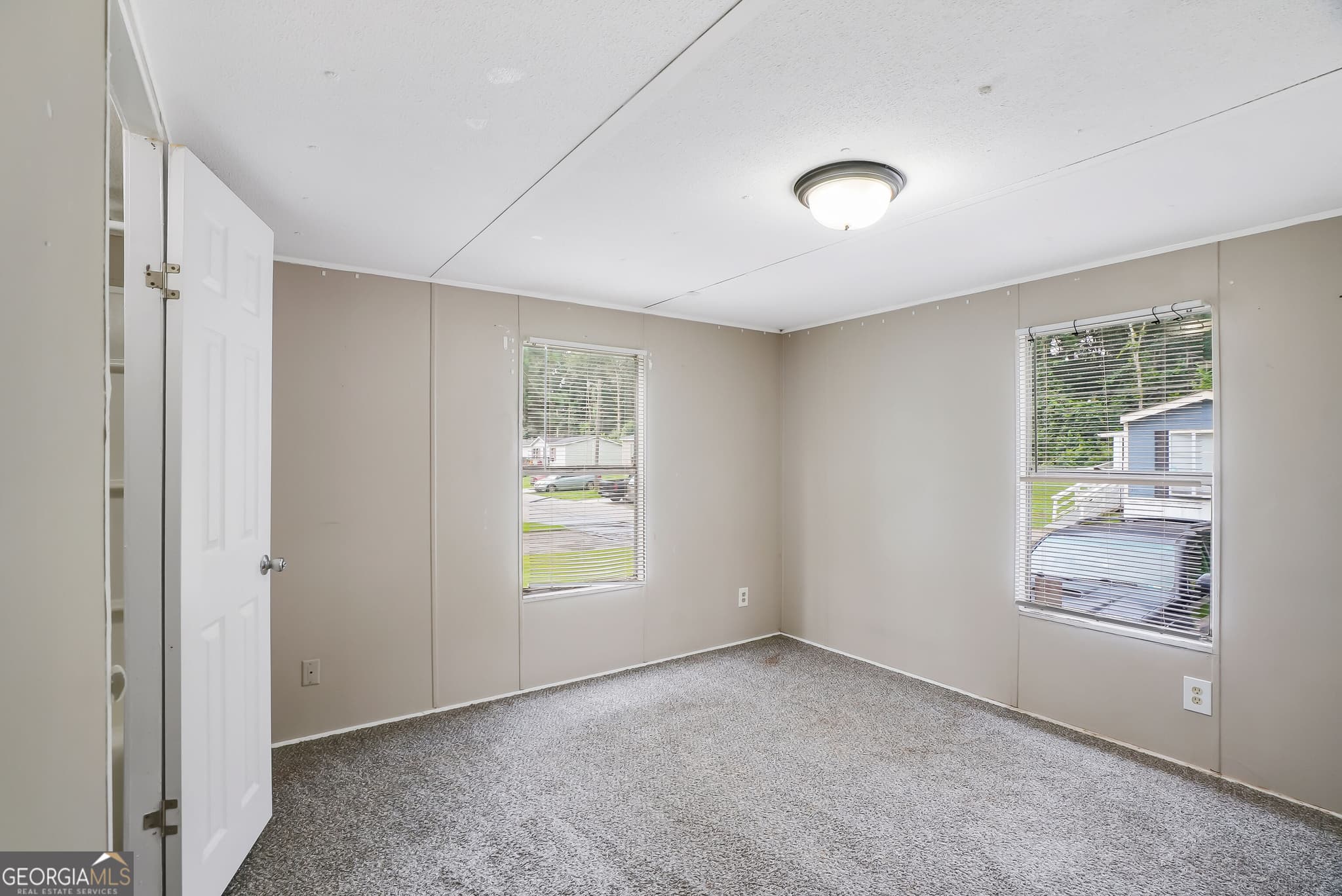 3 bedroom, 2 bathroom, 1,064 sq ft manufactured home,single family residence for rent at 1512 Highway 54 # C-319, Fayetteville, GA 30214 for $1,700 a month — photo 10