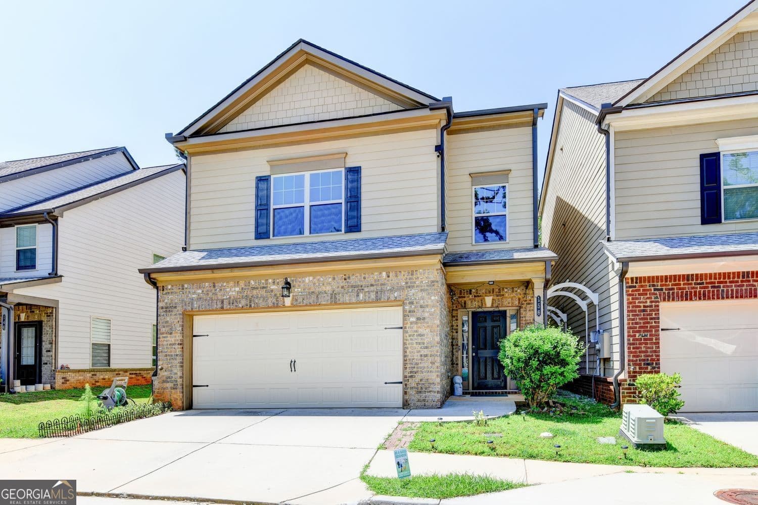 4 bedroom, 3.5 bathroom, 2,842 sq ft single family residence for sale at 156 Staley Drive, Tucker, GA 30084 — photo 2