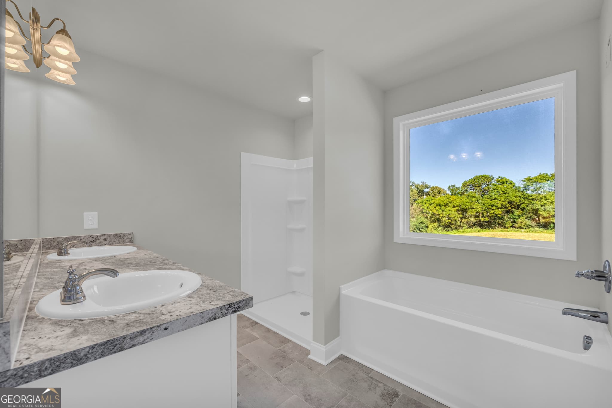 4 bedroom, 2.5 bathroom, 2,261 sq ft single family residence for sale at 62 Sewell Road, Lavonia, GA 30553 — photo 6