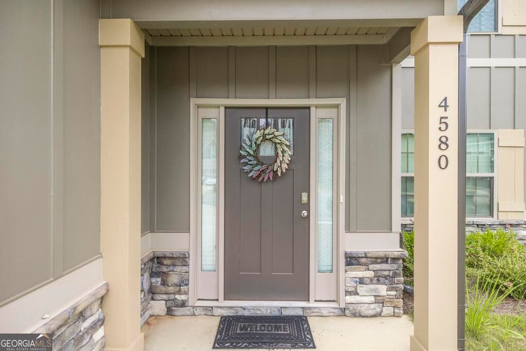 4 bedroom, 2.5 bathroom, 2,466 sq ft single family residence for sale at 4580 Capulet Court, Forsyth, GA 31029 — photo 5