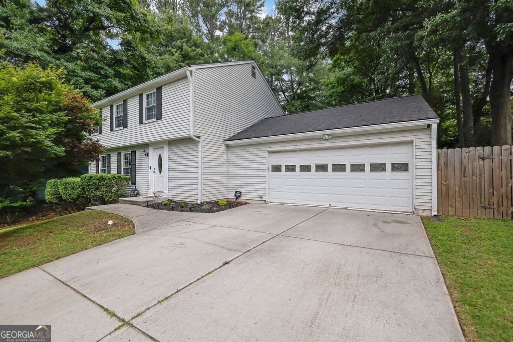 4 bedroom, 2.5 bathroom, 2,454 sq ft single family residence sold at 9665 N Pond Circle, Roswell, GA 30076