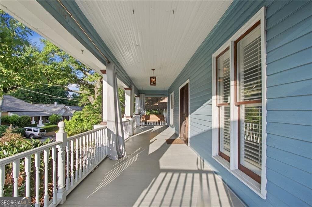 3 bedroom, 1.5 bathroom, 1,634 sq ft single family residence for sale at 814 Antone Street, Atlanta, GA 30318 — photo 4