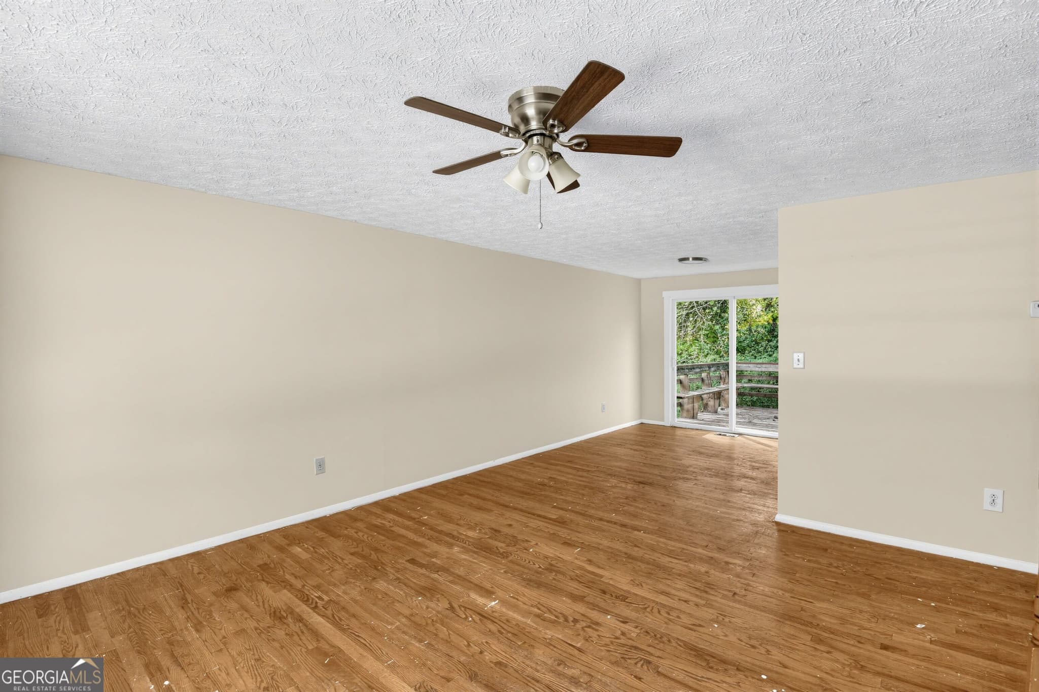 4 bedroom, 2 bathroom, 1,788 sq ft single family residence for sale at 4755 White Oak Trail, Stone Mountain, GA 30088 — photo 5