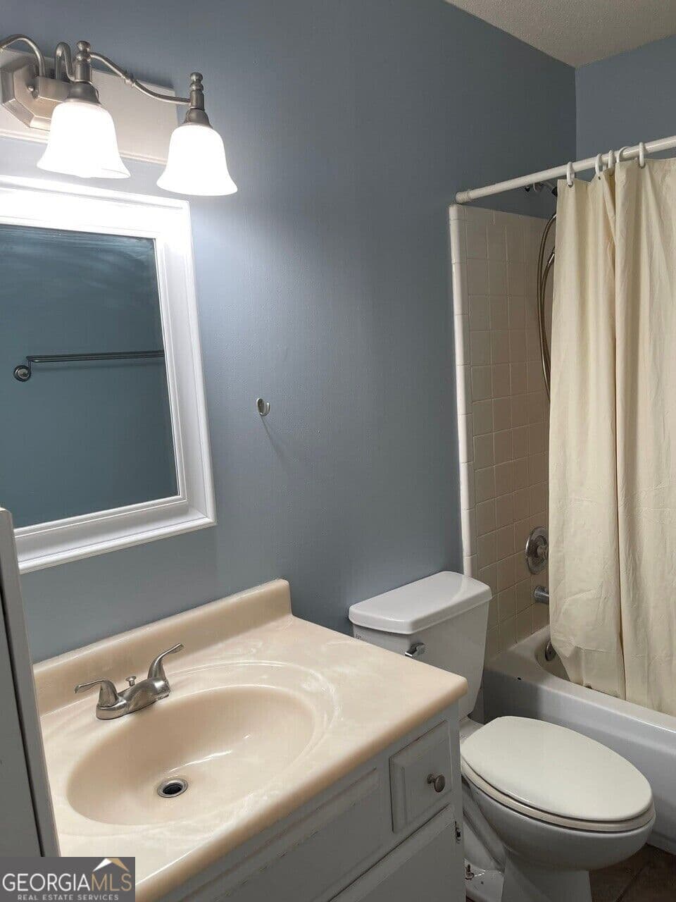 2 bedroom, 1 bathroom, 900 sq ft duplex for rent at 13 Bea Dot Way A, Statesboro, GA 30458 for $1,000 a month — photo 7