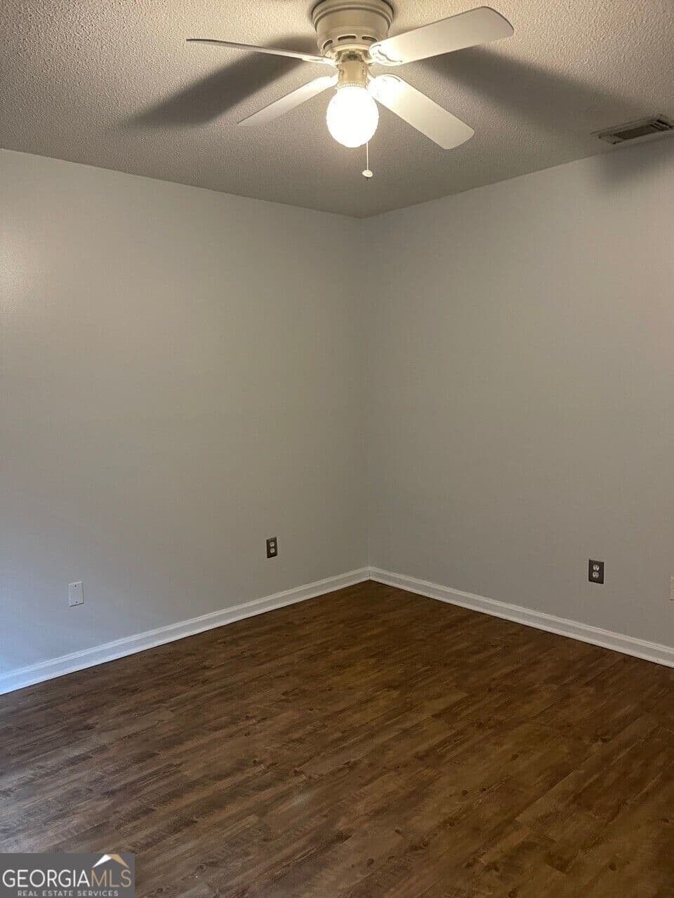 2 bedroom, 1 bathroom, 900 sq ft duplex for rent at 13 Bea Dot Way A, Statesboro, GA 30458 for $1,000 a month — photo 5