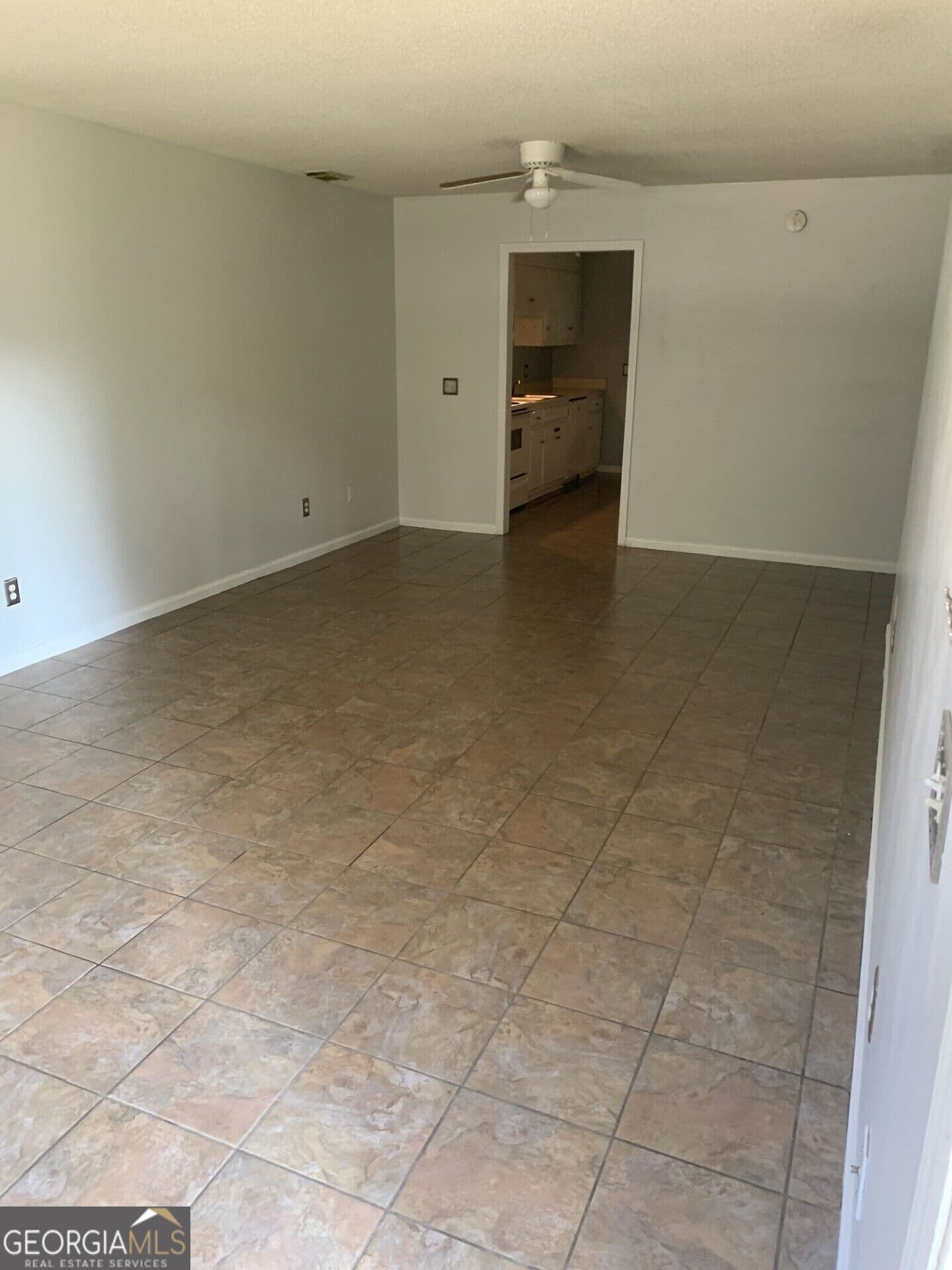 2 bedroom, 1 bathroom, 900 sq ft duplex for rent at 13 Bea Dot Way A, Statesboro, GA 30458 for $1,000 a month — photo 4