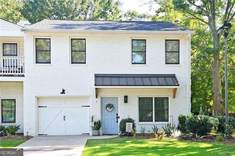 3 bedroom, 2.5 bathroom, 1,800 sq ft townhouse for sale at 230 West Avenue 1, Carrollton, GA 30117 — photo 1 of 26
