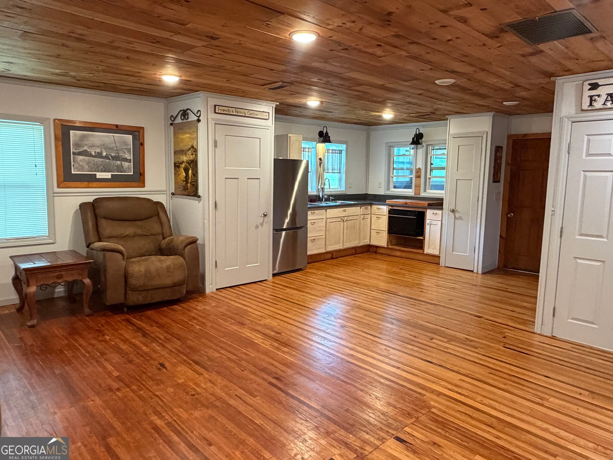 2 bedroom, 1 bathroom, 780 sq ft farm for sale at 525 Amys Creek Road 3 AC, Clarkesville, GA 30523 — photo 4