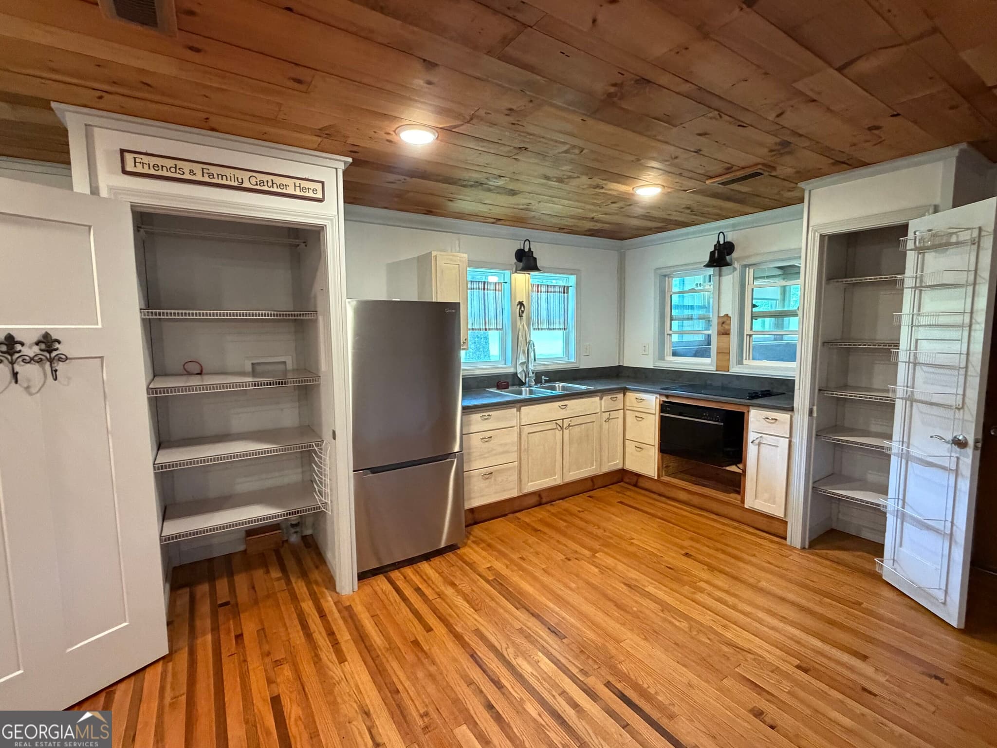 2 bedroom, 1 bathroom, 780 sq ft farm for sale at 525 Amys Creek Road 3 AC, Clarkesville, GA 30523 — photo 8