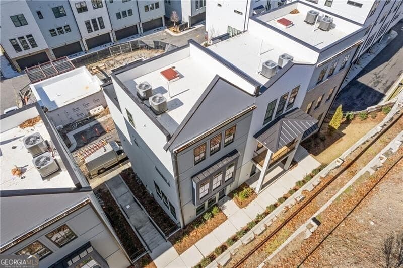 3 bedroom, 3.5 bathroom townhouse sold at 1779 Beckham Place 58, Atlanta, GA 30324