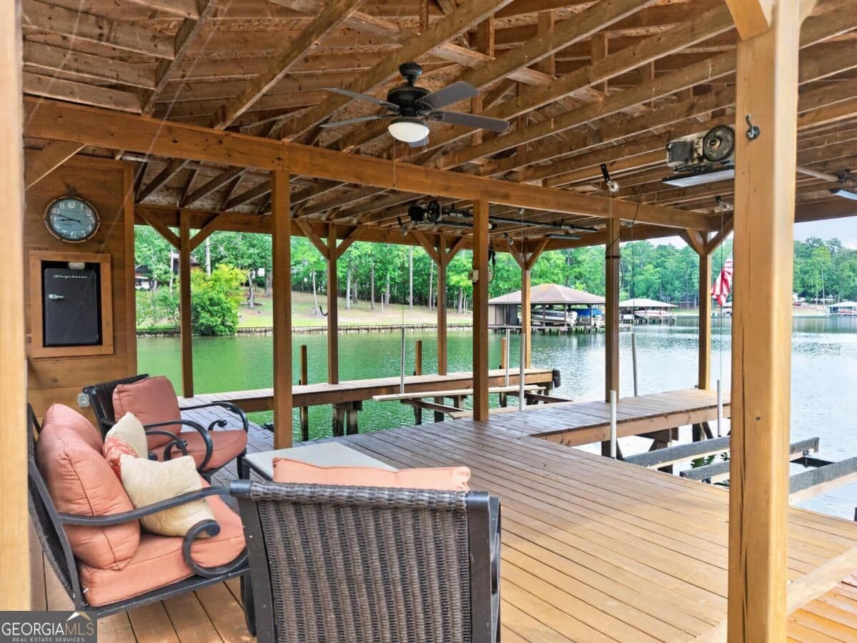 5 bedroom, 2.5 bathroom, 3,798 sq ft cabin,single family residence for sale at 237 Chicory Road, Milledgeville, GA 31061 — photo 7