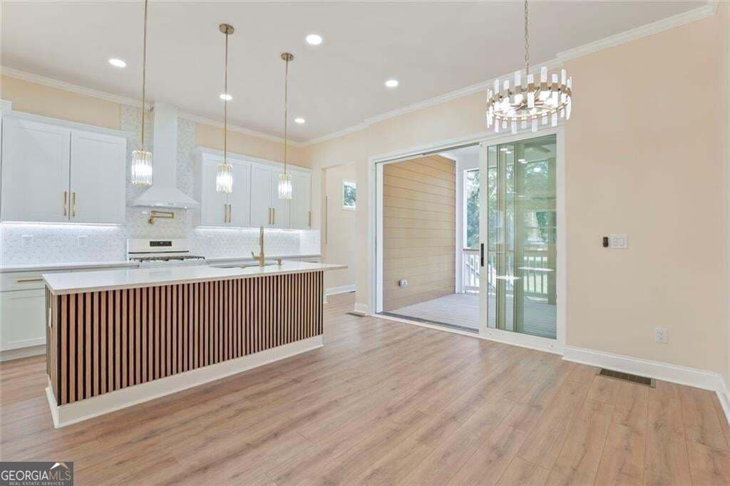 7 bedroom, 4 bathroom, 3,400 sq ft single family residence for sale at 3395 Lee Place, Atlanta, GA 30349 — photo 10