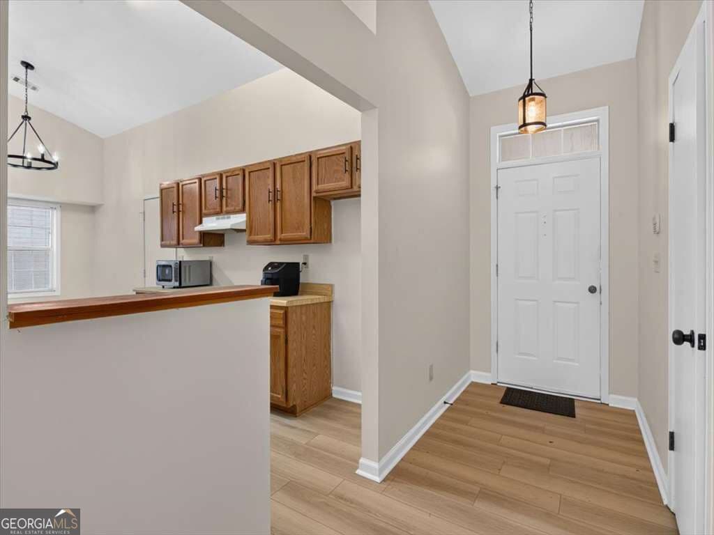 3 bedroom, 2 bathroom, 1,483 sq ft single family residence for sale at 3549 Clearview Drive, Rex, GA 30273 — photo 8