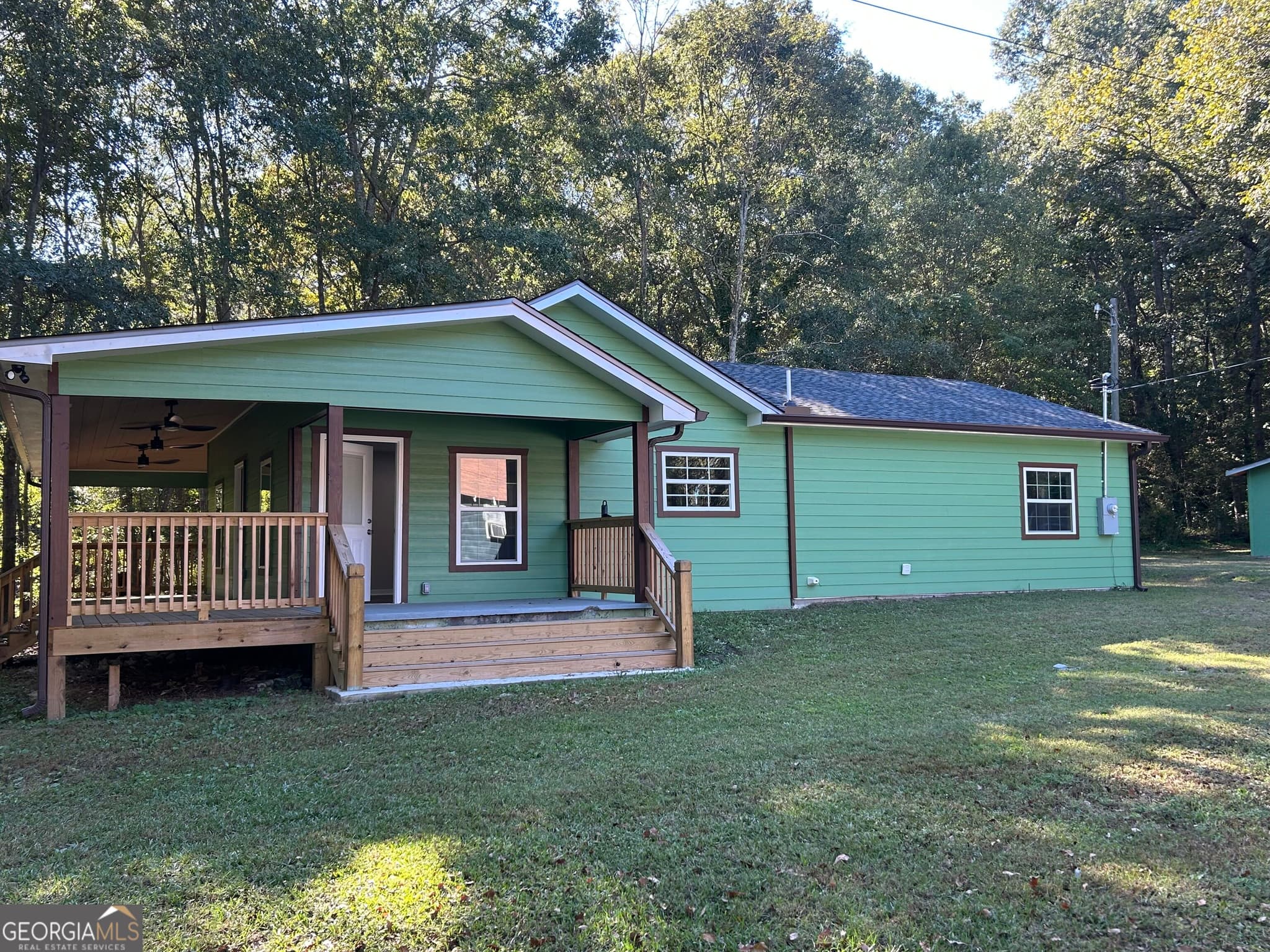 3 bedroom, 2 bathroom, 1,372 sq ft single family residence for sale at 109 Vernon Street, Toccoa, GA 30577