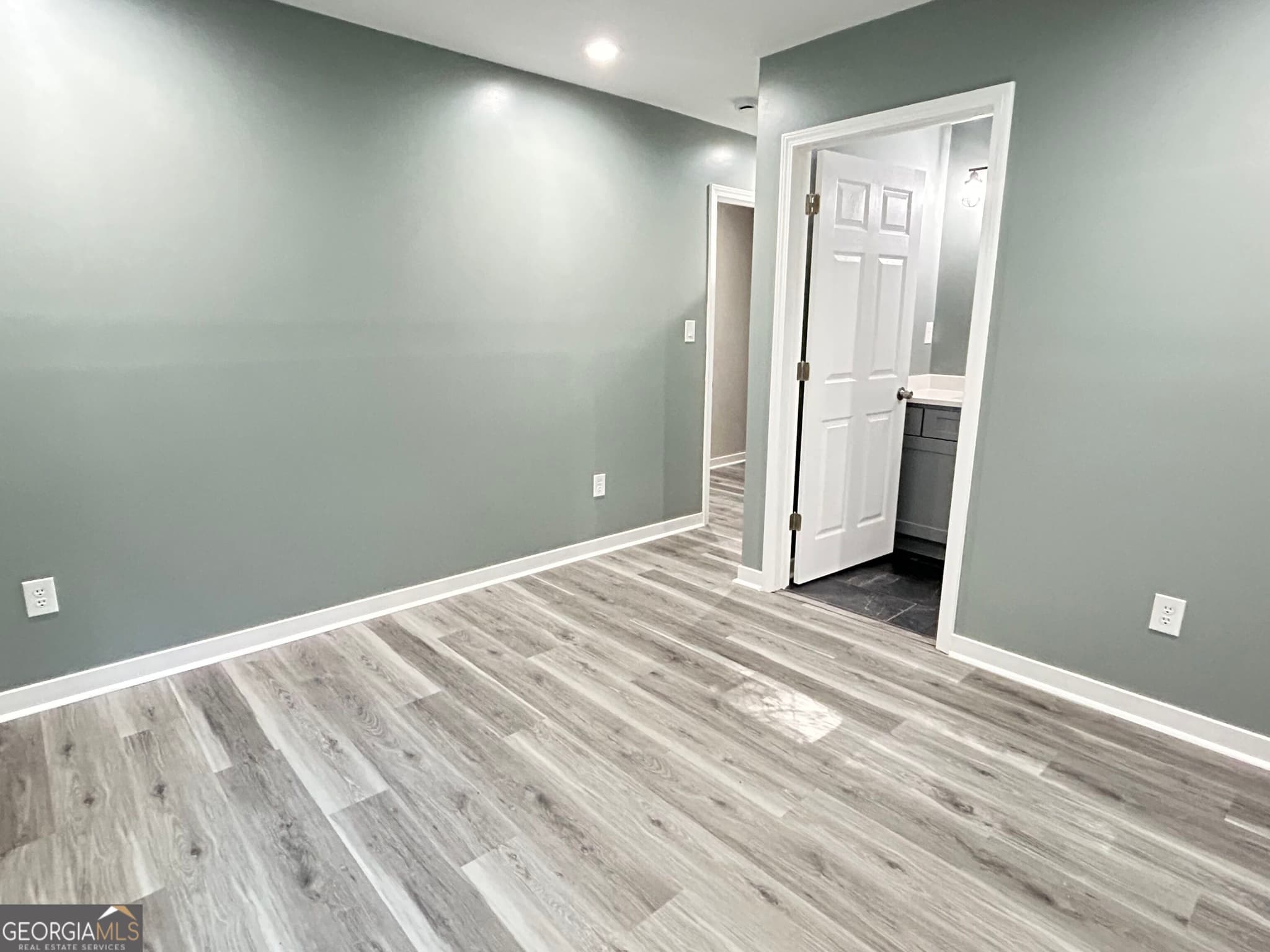 3 bedroom, 2 bathroom, 1,372 sq ft single family residence for sale at 109 Vernon Street, Toccoa, GA 30577 — photo 8