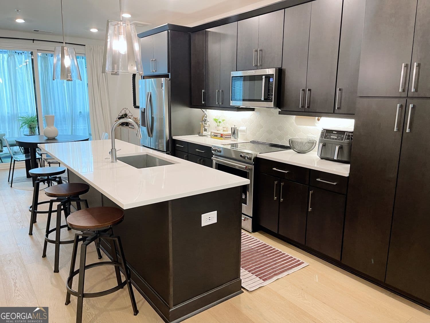 2 bedroom, 2 bathroom, 2,573 sq ft condominium for rent at 400 Pratt Drive, Atlanta, GA 30315 for $2,800 a month — photo 6