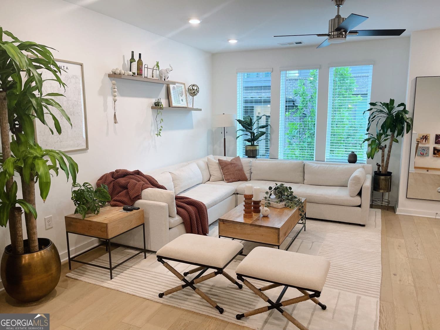 2 bedroom, 2 bathroom, 2,573 sq ft condominium for rent at 400 Pratt Drive, Atlanta, GA 30315 for $2,800 a month — photo 3
