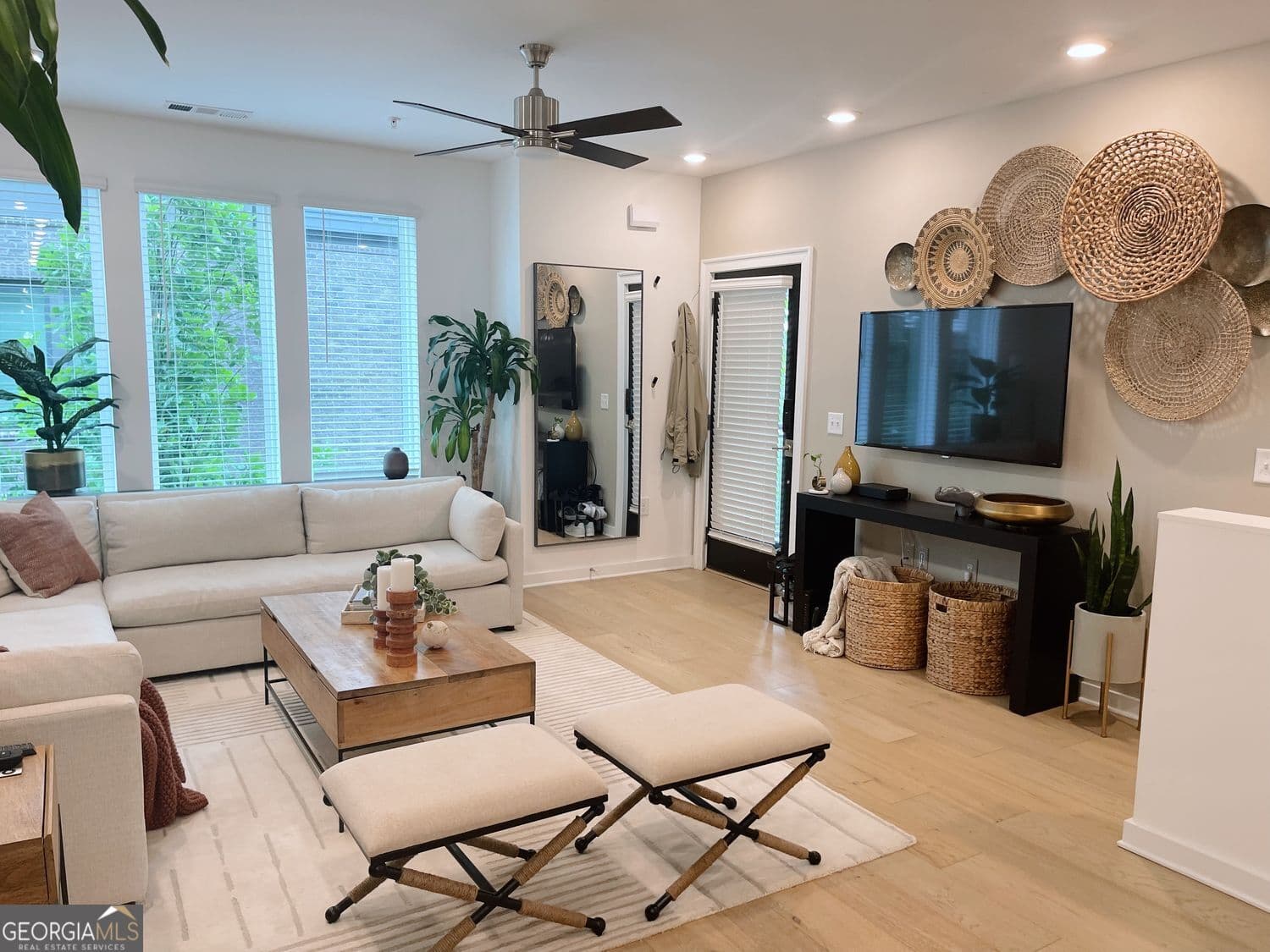 2 bedroom, 2 bathroom, 2,573 sq ft condominium for rent at 400 Pratt Drive, Atlanta, GA 30315 for $2,800 a month — photo 4