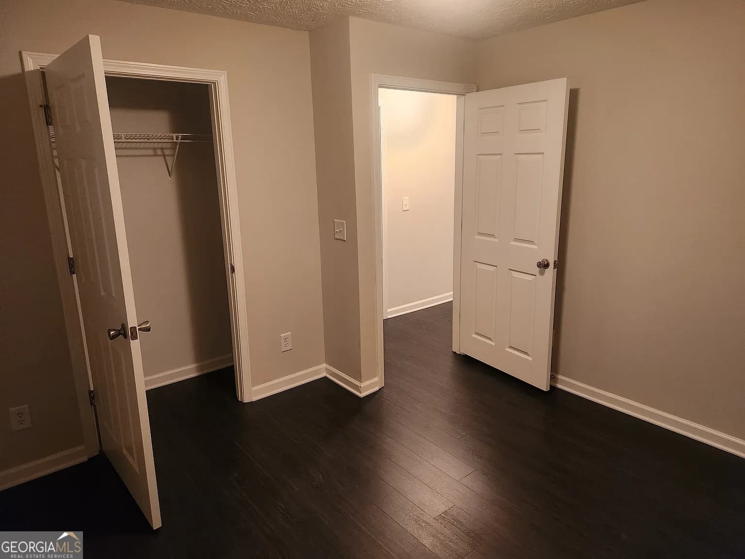 3 bedroom, 2 bathroom, 1,232 sq ft condominium for sale at 1303 Fairington Club Drive, Lithonia, GA 30038 — photo 8