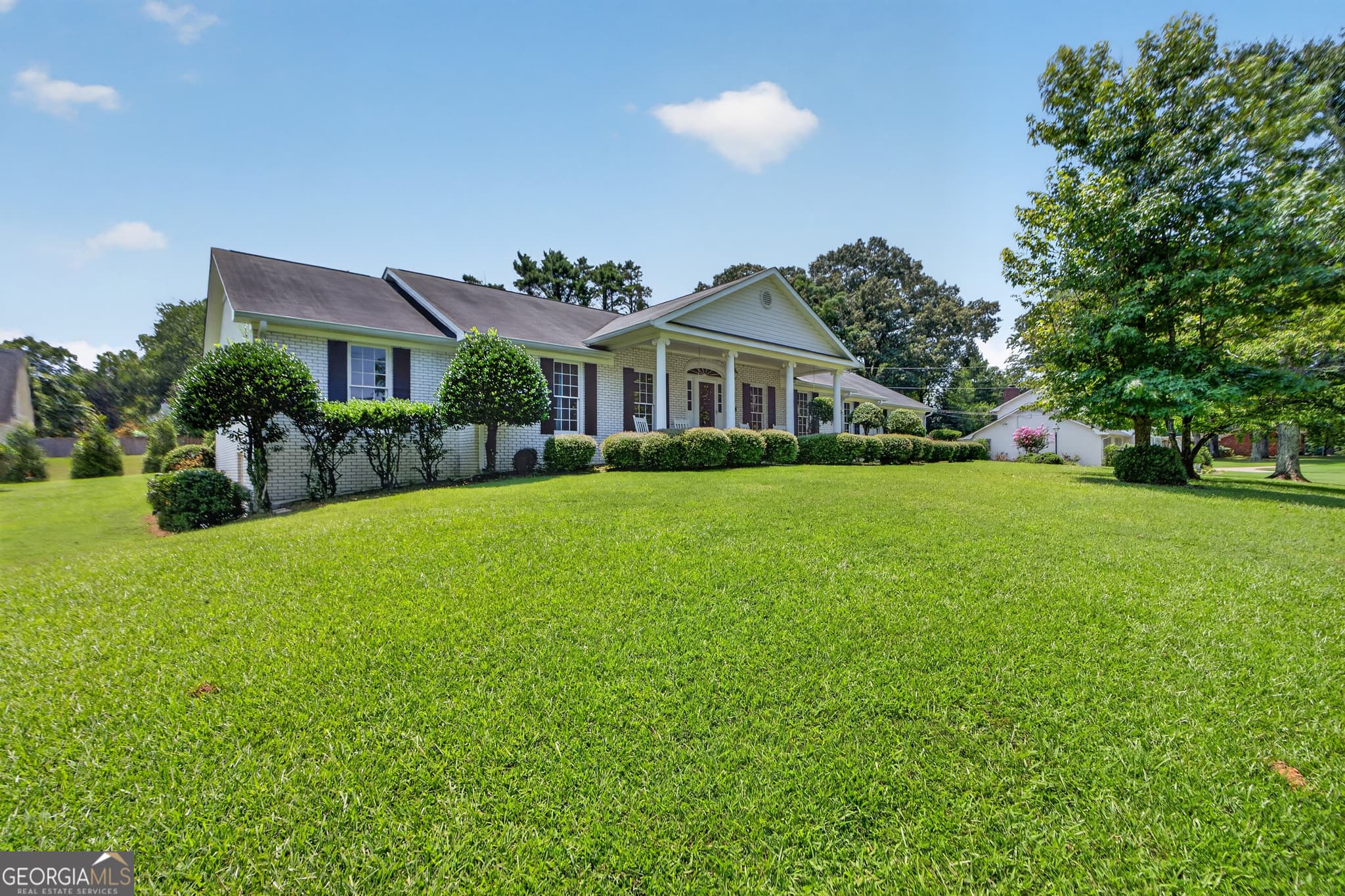 3 bedroom, 2.5 bathroom, 3,958 sq ft single family residence for sale at 6 Greenbriar Lane, Rome, GA 30161 — photo 2