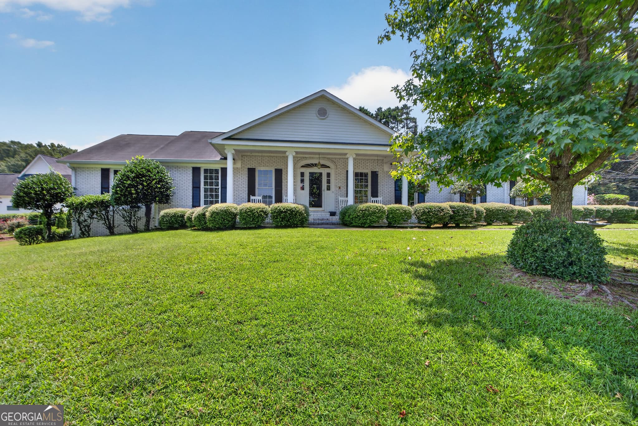 3 bedroom, 2.5 bathroom, 3,958 sq ft single family residence for sale at 6 Greenbriar Lane, Rome, GA 30161 — photo 1 of 44