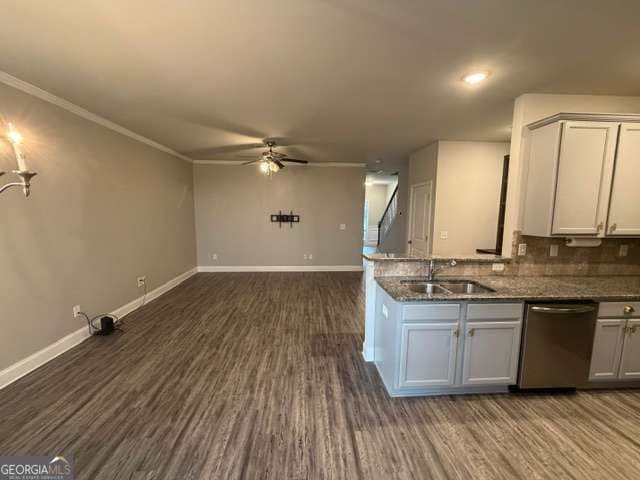 3 bedroom, 2.5 bathroom townhouse for rent at 7127 Fringe Flower Drive 6, Austell, GA 30168 for $2,200 a month — photo 6