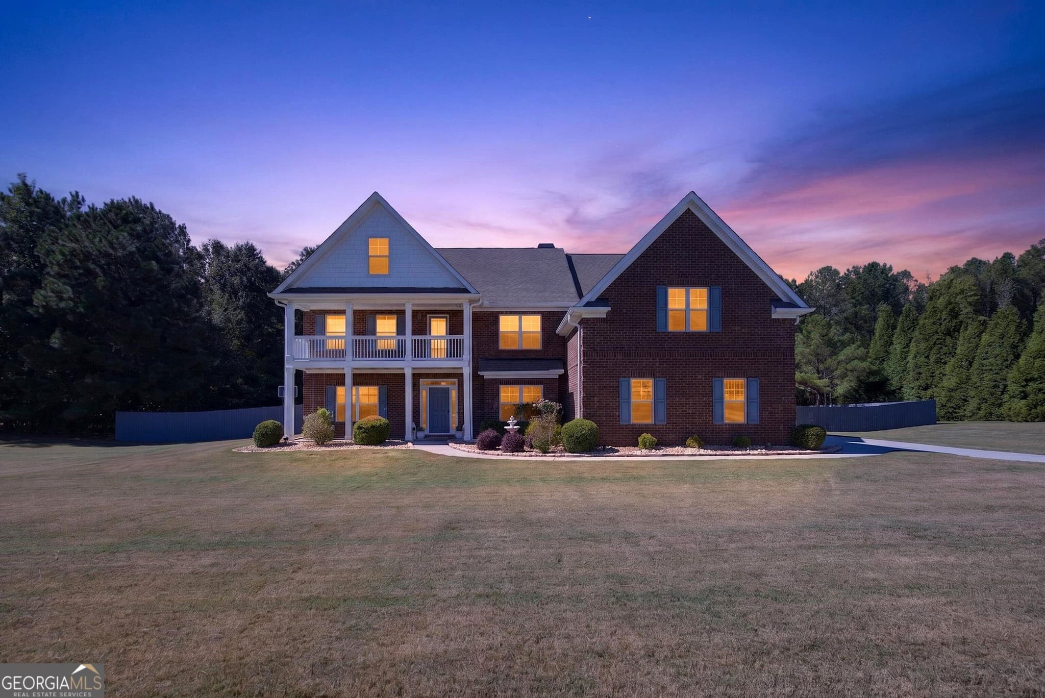 7 bedroom, 5 bathroom, 5,779 sq ft single family residence for sale at 52 Ranan Lane, Newnan, GA 30263 — photo 6