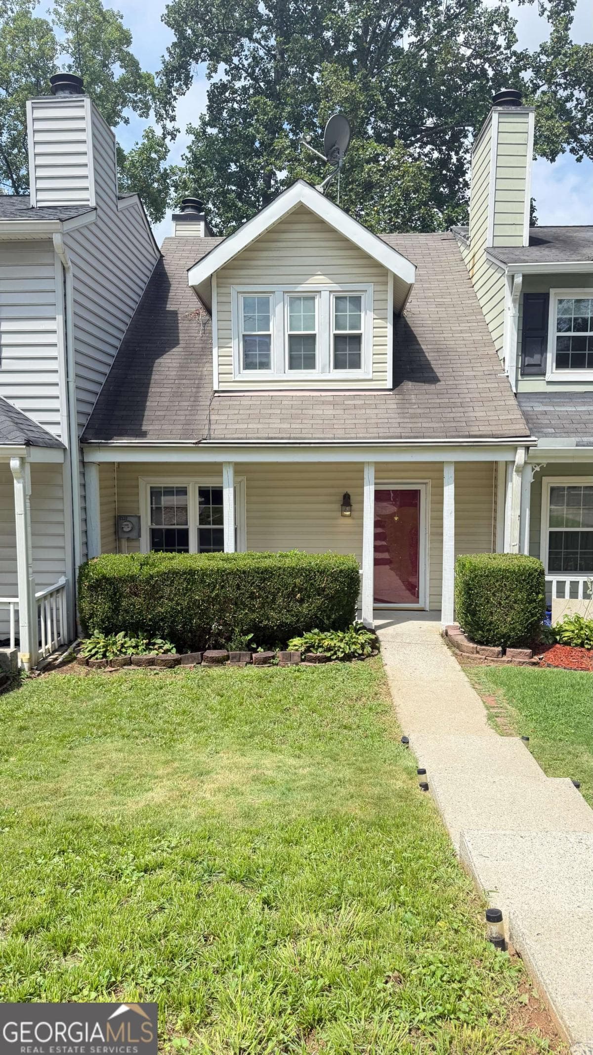 2 bedroom, 1.5 bathroom townhouse for rent at 5220 Afton Way, Smyrna, GA 30080 for $1,875 a month — photo 1 of 1