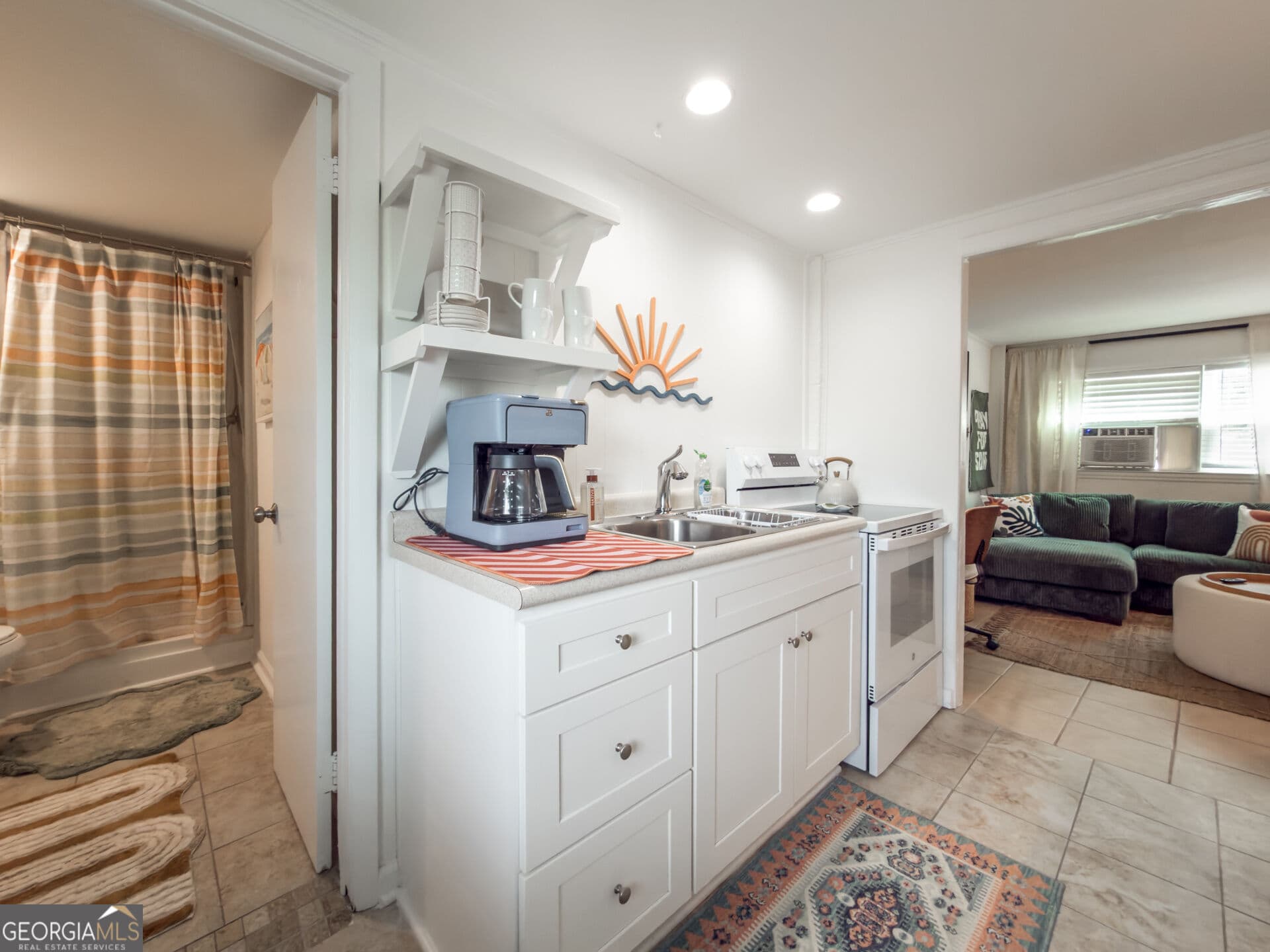 1 bedroom, 1 bathroom, 595 sq ft apartment for rent at 1202 Miller Avenue, Tybee Island, GA 31328 for $2,050 a month — photo 8