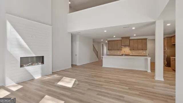 6 bedroom, 5.5 bathroom, 3,829 sq ft single family residence for sale at 3955 Silver Pine Trail, Cumming, GA 30028 — photo 7