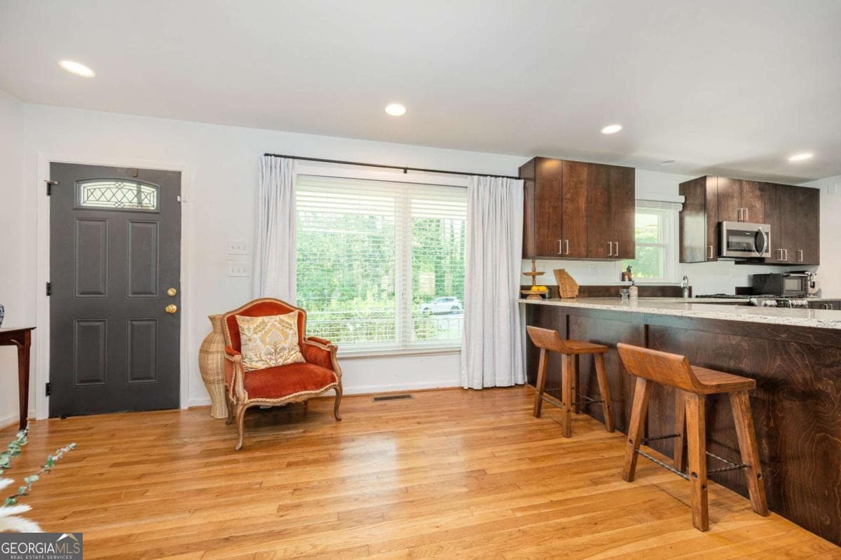 2 bedroom, 2 bathroom, 1,100 sq ft single family residence for sale at 1428 Sandy Lane, Decatur, GA 30032 — photo 6