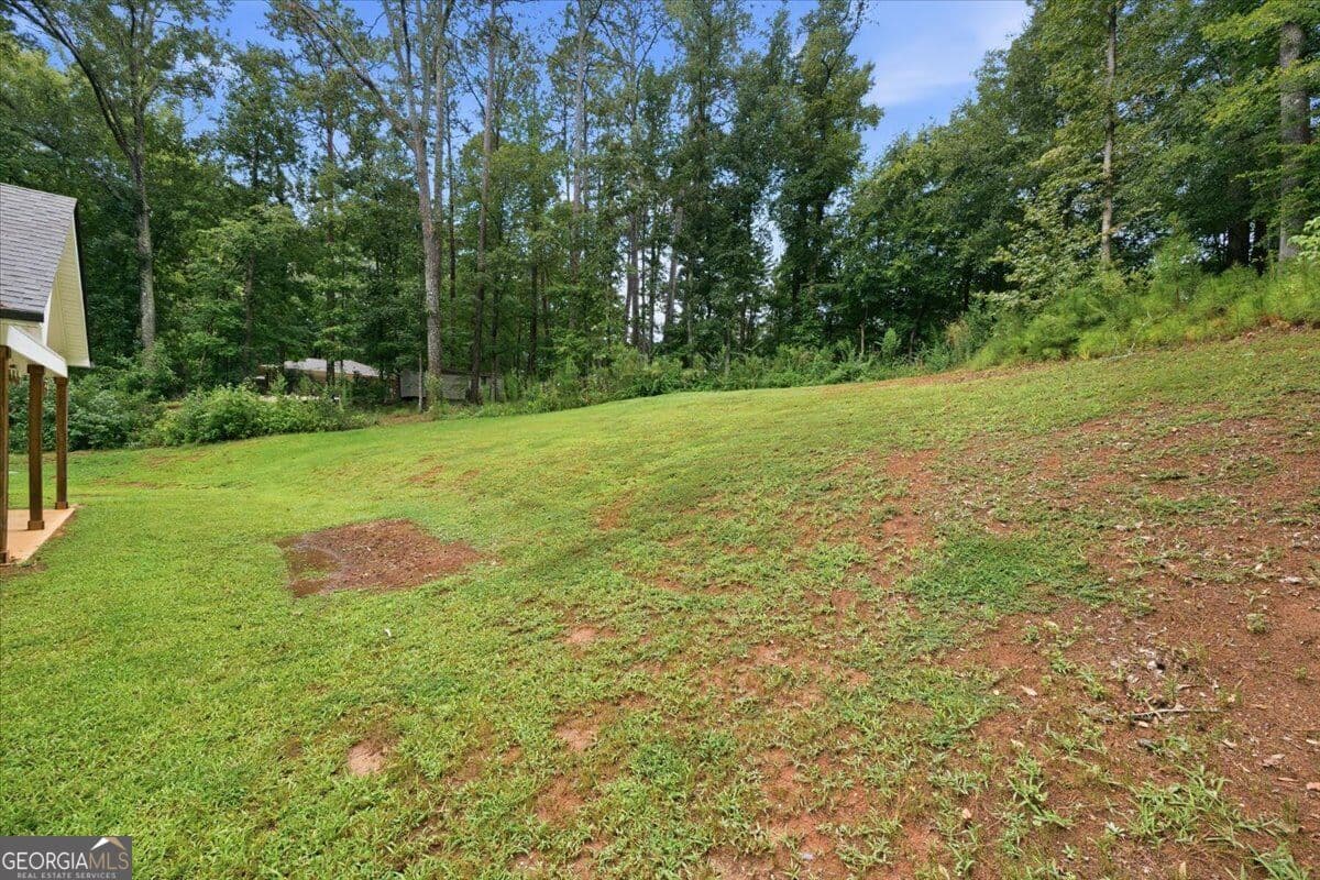 5 bedroom, 3.5 bathroom, 2,536 sq ft single family residence for sale at 5940 Wesleyan Drive, Macon, GA 31210 — photo 7